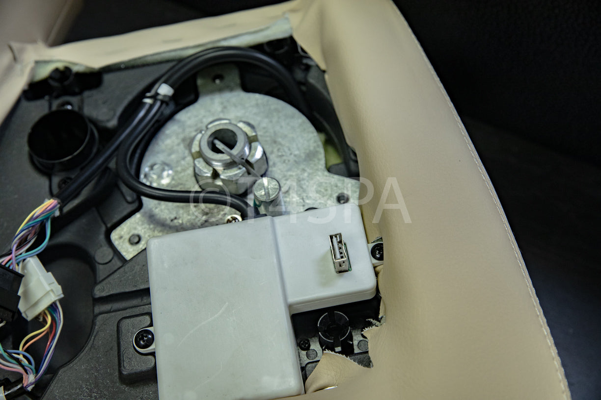 HTxT4s II Armrest (Left) No color side panel - Image 2